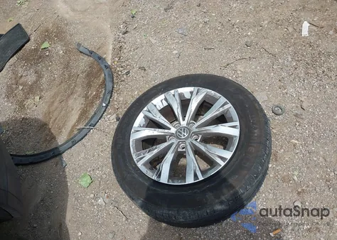 2019 Volkswagen Tiguan 2.0T Se/2.0T Sel/2.0T Sel R-Line/2.0T Sel R-Line Black from USA, damaged, VIN 3VV2B7AXXKM042488